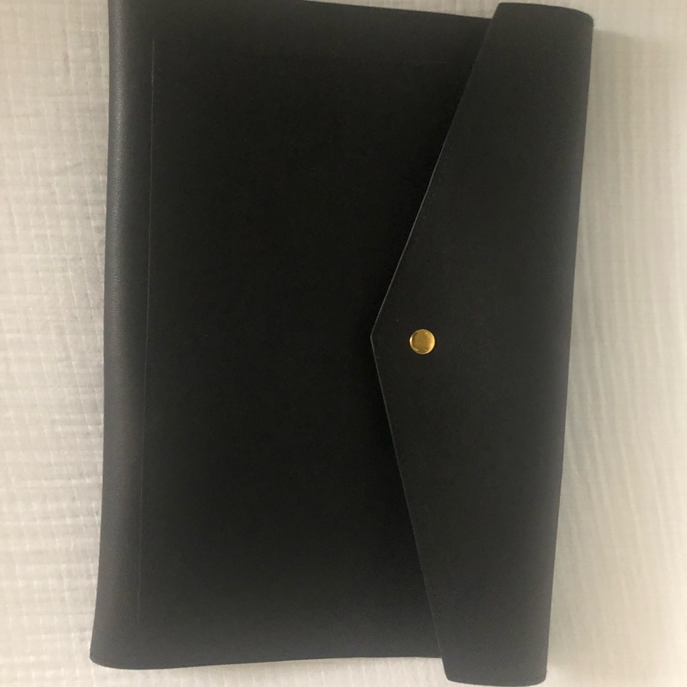 Megan Portfolio Clutch